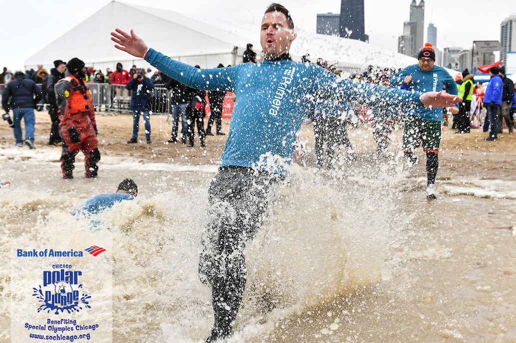 Primera Penguins Plunge into Lake Michigan for a Good Cause