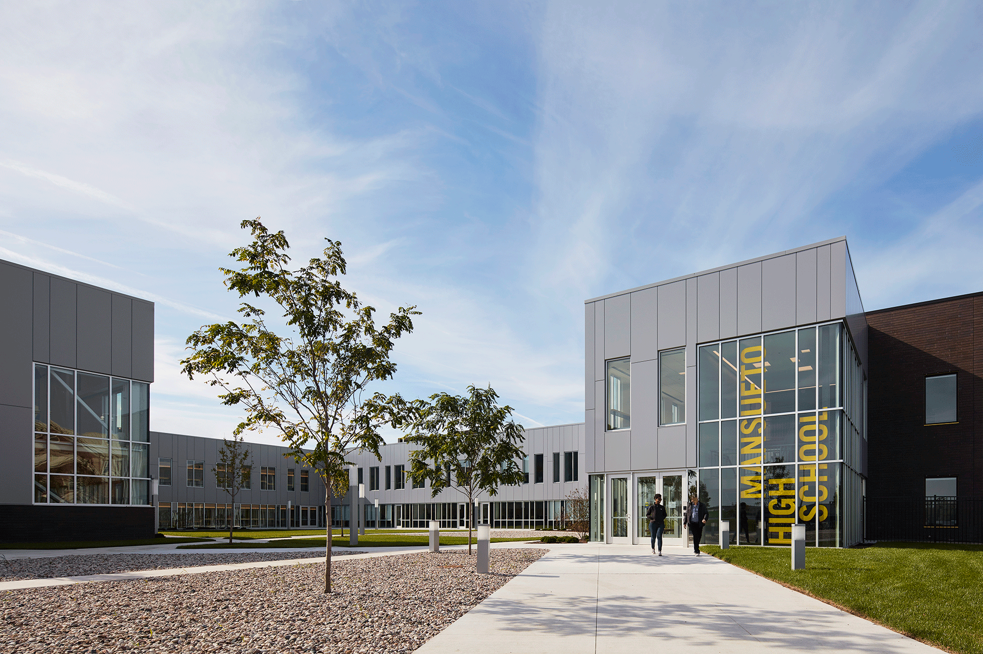 Mansueto High School