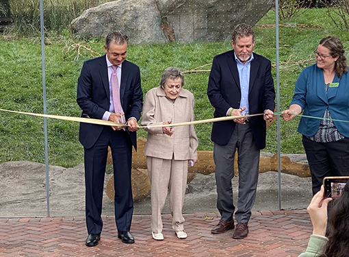 Lincoln Park Zoo Celebrates Ribbon-Cutting for Primera’s Lion House Renovation Project