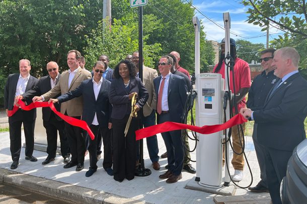 Primera Joins ComEd to Celebrate The First Public Use EV Charging Station in Illinois