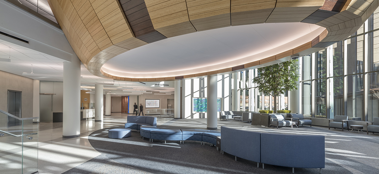 UI Health Hospital Welcome Atrium Honored with 2024 IES Illumination Award